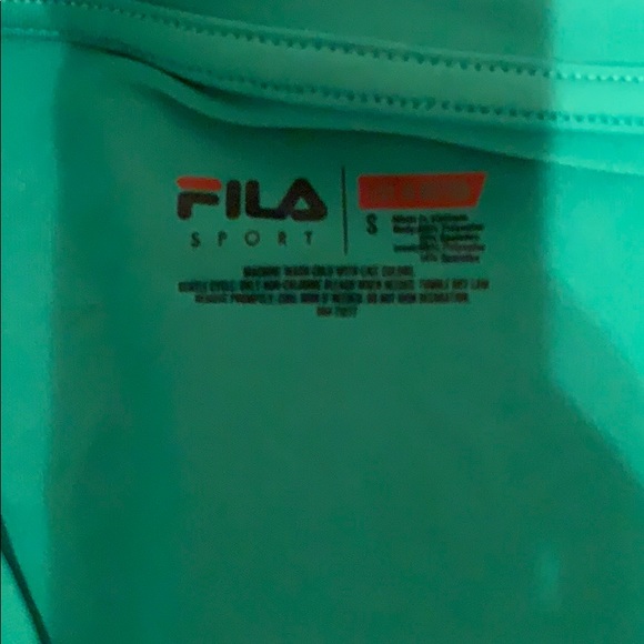 Long sleeve, workout top. - Picture 2 of 3